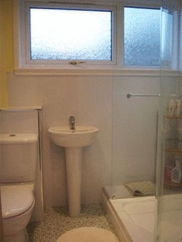  Image of 2 bedroom Terraced house to rent in Chapelhill Kirkcaldy KY2 at Chapelhill  Kirkcaldy, KY2 6PZ