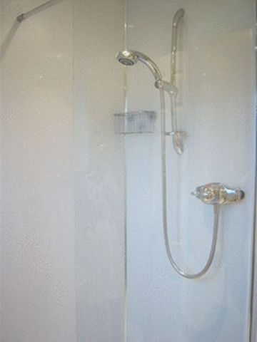 Image of 2 bedroom Terraced house to rent in Chapelhill Kirkcaldy KY2 at Chapelhill  Kirkcaldy, KY2 6PZ