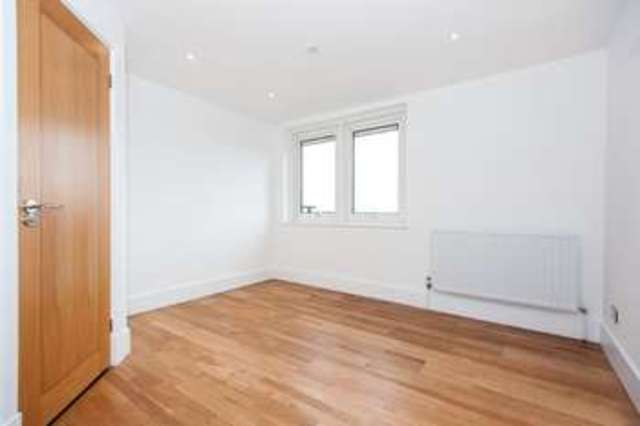  Image of 3 bedroom Flat for sale in Wadbrook Street Kingston upon Thames KT1 at Charter Quay Kingston Upon Thames Kingston upon Thames, KT1 1HS