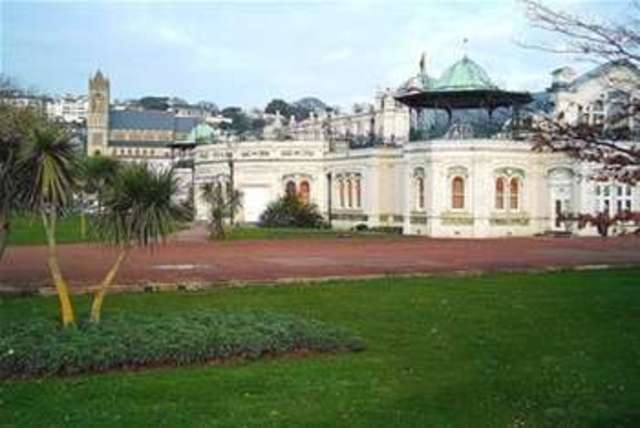  Image of 2 bedroom Terraced house to rent in Grenville Avenue Torquay TQ2 at Torquay, TQ2 6DW