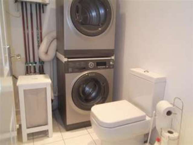  Image of 4 bedroom Semi-Detached house for sale in Chingford Avenue London E4 at Chingford London Chingford, E4 6RJ