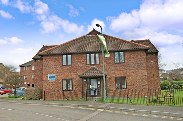  Image of 1 bedroom Retirement Property for sale in Chippenham Court Monmouth NP25 at Monmouth, NP25 3UZ