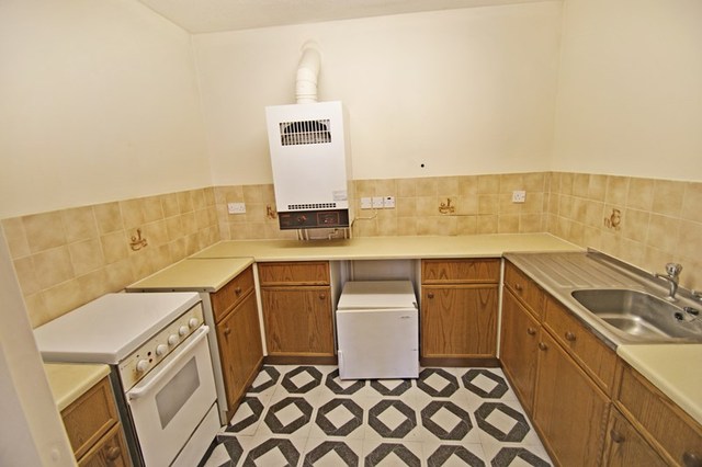  Image of 1 bedroom Retirement Property for sale in Chippenham Court Monmouth NP25 at Monmouth, NP25 3UZ