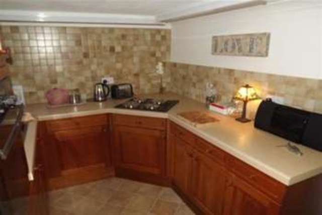  Image of 2 bedroom Detached house to rent in Silver Street Christchurch BH23 at Christchurch, BH23 1BT