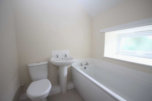  Image of 1 bedroom Terraced house to rent in Church Row Loftus Saltburn-by-the-Sea TS13 at Church Row Loftus Saltburn-By-The-Sea, TS13 4JS