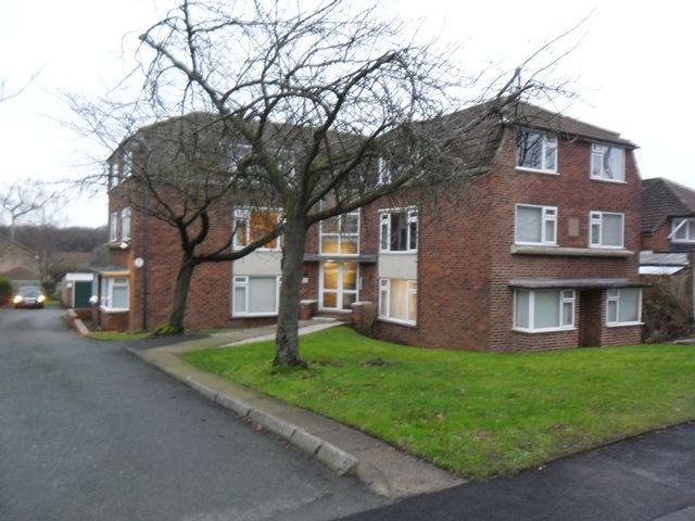  Image of 1 bedroom Flat for sale in Clarence Road Sutton Coldfield B74 at Clarence Road Four Oaks Sutton Coldfield, B74 4LP