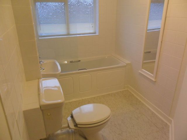  Image of 1 bedroom Flat for sale in Clarence Road Sutton Coldfield B74 at Clarence Road Four Oaks Sutton Coldfield, B74 4LP