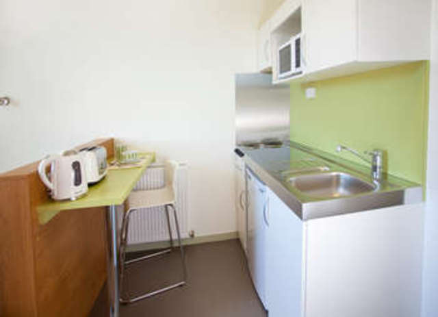  Image of Flat to rent in Clarence Street Kingston upon Thames KT1 at Kingston Upon Thames  Kingston upon Thames, KT1 1AN