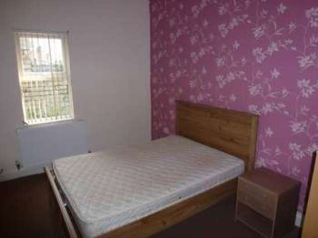  Image of 2 bedroom Apartment to rent in Clarendon Road Garston Liverpool L19 at Garston  Liverpool, L19 6PJ