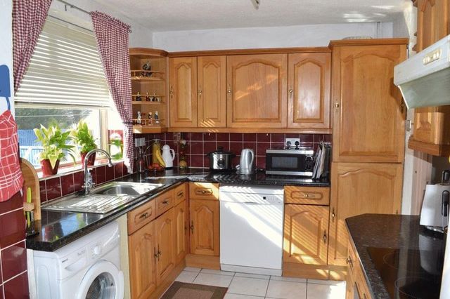  Image of 4 bedroom Semi-Detached house for sale in Claythorne Drive Gainsborough DN21 at Claythorne Drive  Gainsborough, DN21 1TZ