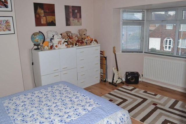  Image of 4 bedroom Semi-Detached house for sale in Claythorne Drive Gainsborough DN21 at Claythorne Drive  Gainsborough, DN21 1TZ