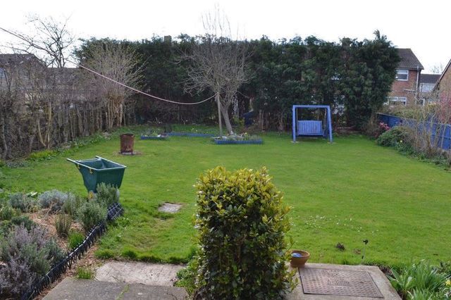  Image of 4 bedroom Semi-Detached house for sale in Claythorne Drive Gainsborough DN21 at Claythorne Drive  Gainsborough, DN21 1TZ