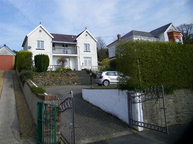  Image of 4 bedroom Property for sale in Clayton Road Hendy Pontarddulais Swansea SA4 at Clayton Road Hendy Hendy, SA4 0US