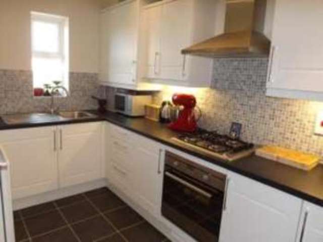  Image of 2 bedroom Flat for sale in Clivedon Way Aylesbury HP19 at Aylesbury Buckinghamshire Vale, HP19 9AL