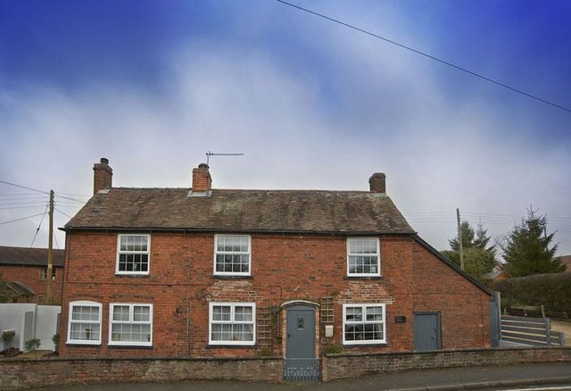  Image of 4 bedroom Detached house for sale in Mamble Road Clows Top Kidderminster DY14 at Mamble Road Clows Top Kidderminster, DY14 9HX