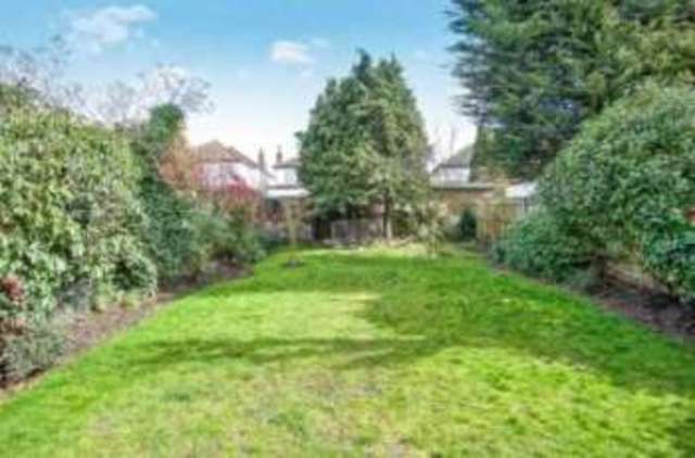 Image of 4 bedroom Semi-Detached house for sale in Colindeep Gardens London NW4 at London  Hendon, NW4 4RU