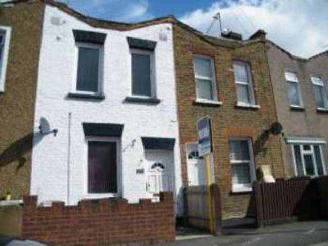  Image of 2 bedroom Detached house for sale in Collingwood Road Sutton SM1 at Sutton  Sutton, SM1 2NX