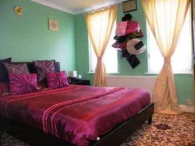  Image of 2 bedroom Detached house for sale in Collingwood Road Sutton SM1 at Sutton  Sutton, SM1 2NX