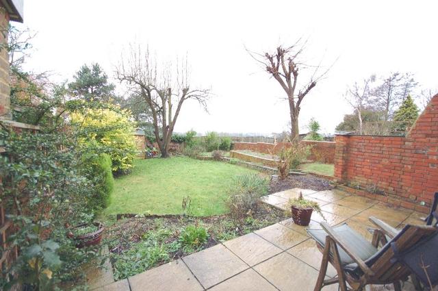  Image of 2 bedroom Property to rent in Collis Street Reading RG2 at Collis Street Reading Reading, RG2 0AE
