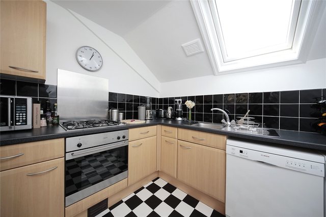  Image of 2 bedroom Flat for sale in Cologne Road London SW11 at Battersea London Clapham Junction, SW11 2AH
