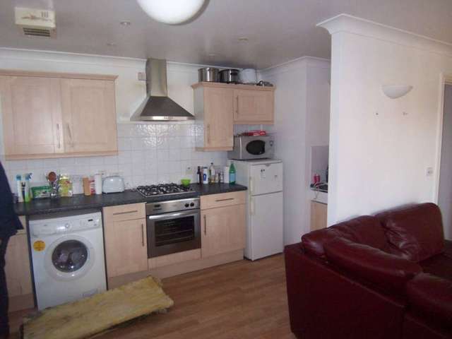  Image of 2 bedroom Apartment for sale in Concorde Way London SE16 at ,  Concorde Way Surrey Quays London, SE16 2PY