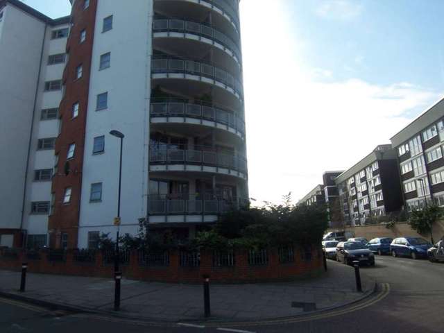  Image of 2 bedroom Apartment for sale in Concorde Way London SE16 at ,  Concorde Way Surrey Quays London, SE16 2PY