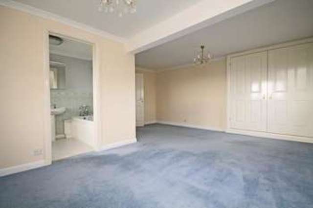  Image of 5 bedroom Detached house for sale in Coolham Road Coneyhurst Billingshurst RH14 at Coneyhurst  Billingshurst, RH14 9DH