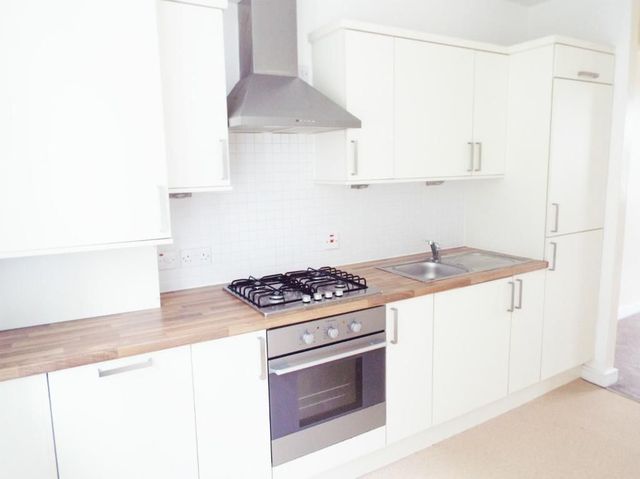  Image of 2 bedroom Flat to rent in Corbiehall Bo