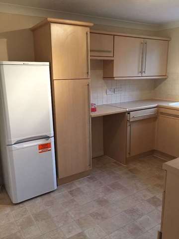  Image of 3 bedroom Semi-Detached house to rent in County Road London E6 at County Road Beckton London, E6 6NH