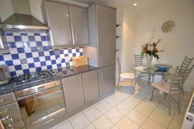  Image of 1 bedroom Maisonette to rent in Pixham Lane Dorking RH4 at Courtenay Place Pixham Lane Dorking, RH4 1NW