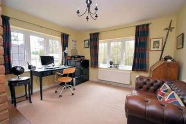  Image of 5 bedroom Detached house for sale in Goffs Hill Crays Pond Reading RG8 at Crays Pond  Reading, RG8 7QD