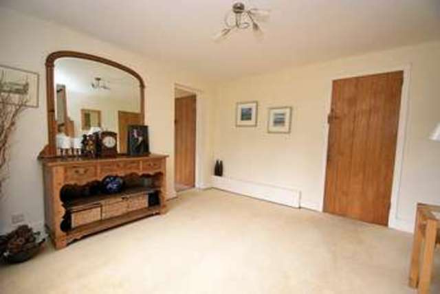  Image of 5 bedroom Detached house for sale in Goffs Hill Crays Pond Reading RG8 at Crays Pond  Reading, RG8 7QD