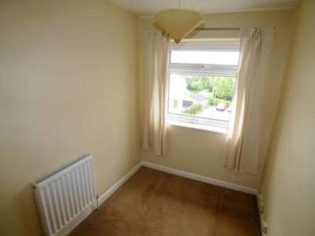  Image of 3 bedroom Maisonette to rent in Crescent Road Sidcup DA15 at Crescent Road  Sidcup, DA15 7HN