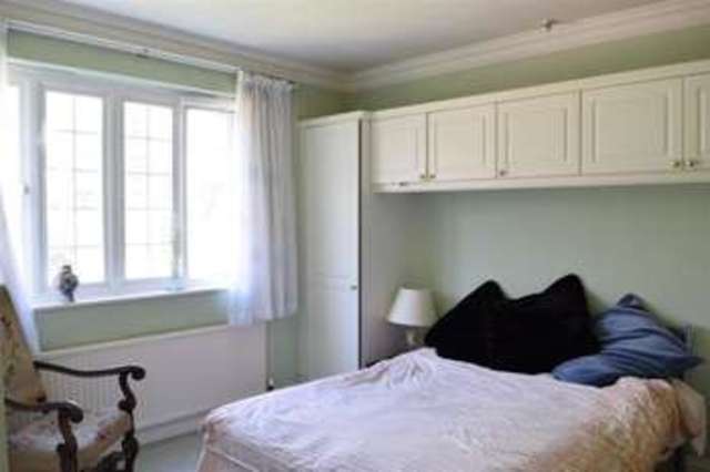  Image of 2 bedroom Apartment for sale in Crossbush Crossbush Arundel BN18 at Arundel West Sussex Arundel, BN18 9PG