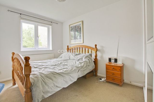  Image of 2 bedroom Flat to rent in Crosslet Vale London SE10 at Crosslet Vale  Greenwich, SE10 8DH