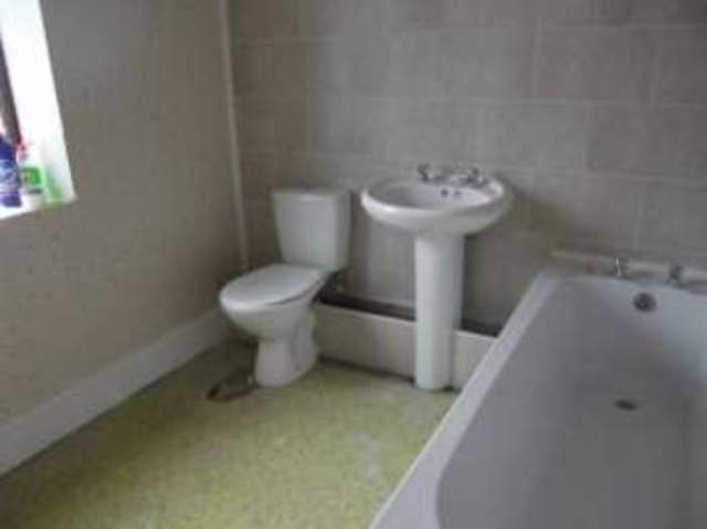  Image of 2 bedroom Terraced house for sale in Crow Lane West Newton-Le-Willows WA12 at Newton-le-Willows Merseyside Newton-le-Willows, WA12 9YD