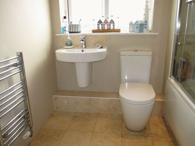  Image of 4 bedroom Detached house for sale in Curlew Way Daventry NN11 at Curlew Way  Daventry, NN11 0XS