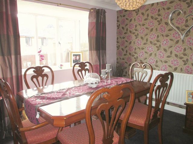  Image of 4 bedroom Detached house for sale in Curlew Way Daventry NN11 at Curlew Way  Daventry, NN11 0XS
