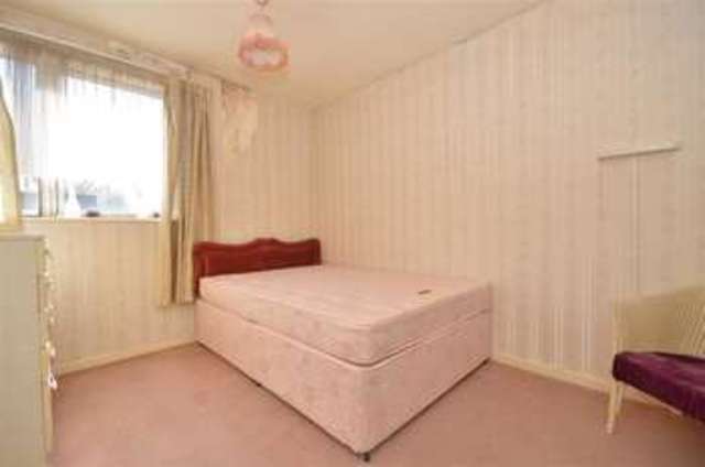  Image of 3 bedroom Semi-Detached house for sale in Curtis Mead Portsmouth PO2 at Portsmouth Hampshire Portsmouth, PO2 0UY