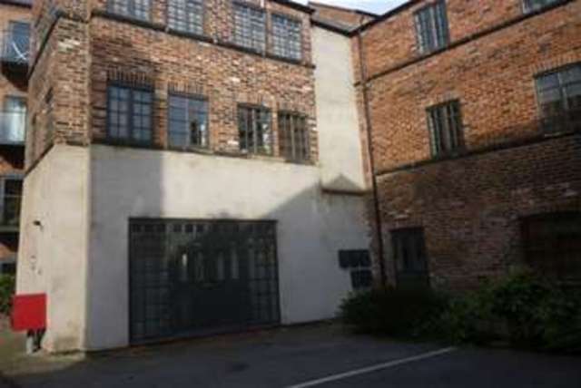  Image of Flat to rent in Lambert Street Sheffield S3 at Sheffield, S3 7BG