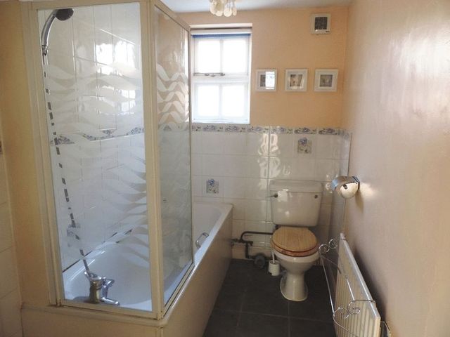  Image of 2 bedroom Detached house for sale in Dag Lane Riseley Bedford MK44 at Dag Lane Riseley Bedford, MK44 1EH
