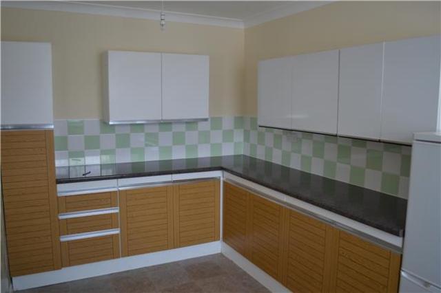  Image of 2 bedroom Flat to rent in Rainham Road South Dagenham RM10 at Dagenham Essex Dagenham, RM10 7XP