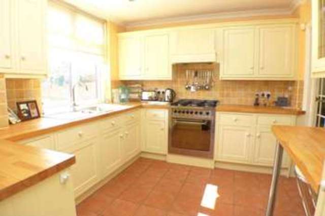  Image of 3 bedroom Detached house for sale in Danson Road Bexley DA5 at Danson Road  Bexley, DA5 1DG
