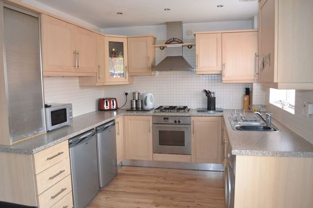  Image of 3 bedroom Terraced house to rent in Dapple Heath Avenue Maghull Liverpool L31 at Dapple Heath Avenue Melling Liverpool, L31 1GA
