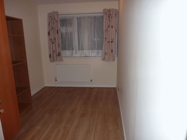  Image of 2 bedroom Flat to rent in Darren Close Ossian Road London N4 at 1 Darren Close, Ossian Road  London, N4 4EF