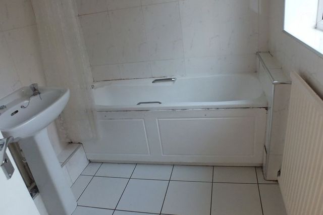  Image of 3 bedroom Semi-Detached house for sale in Dartford Place Bradeley Stoke-on-Trent ST6 at Dartford Place Bradeley Stoke-On-Trent, ST6 7ND