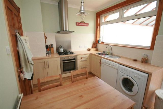 Image of 3 bedroom Terraced house to rent in Deanfield Drive Bo