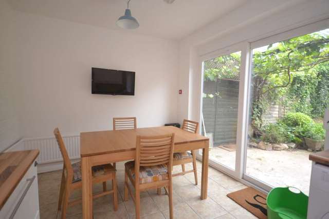  Image of 1 bedroom House Share to rent in Delamere Road Earley Reading RG6 at Delamere Road  Reading, RG6 1AP