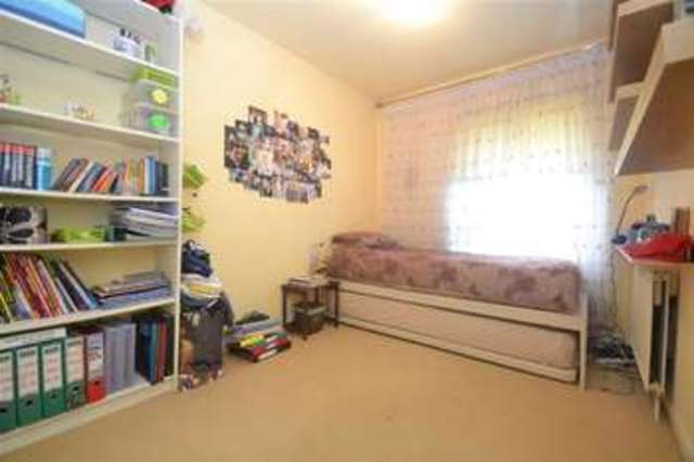  Image of 2 bedroom Apartment to rent in Worple Road London SW19 at Wimbledon, SW19 4HB