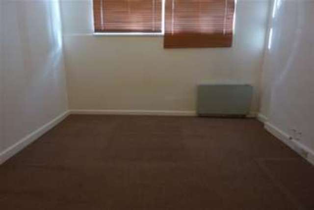  Image of 1 bedroom Flat to rent in Derby Road Bournemouth BH1 at Bournemouth, BH1 3PY